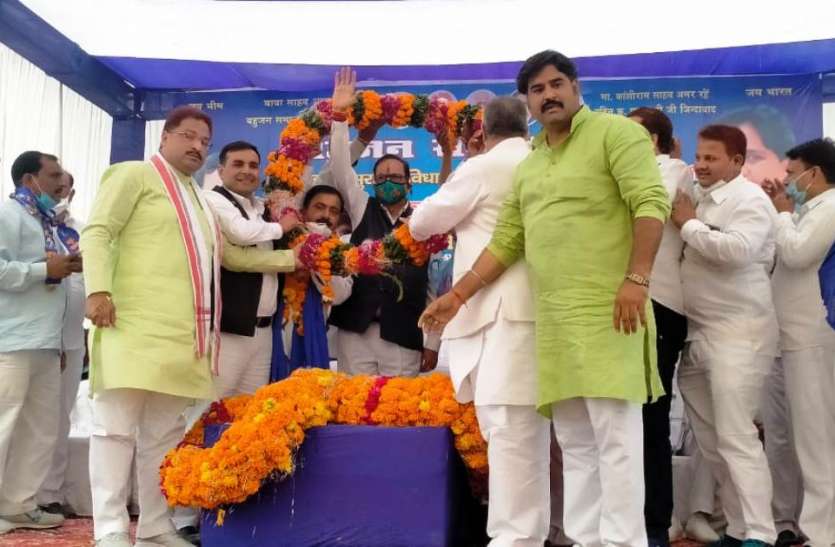 Baspa उपचुनाव 2020: रेल बेचने के बाद देश बेचने की तैयारी में है भाजपा: सतीश मिश्रा