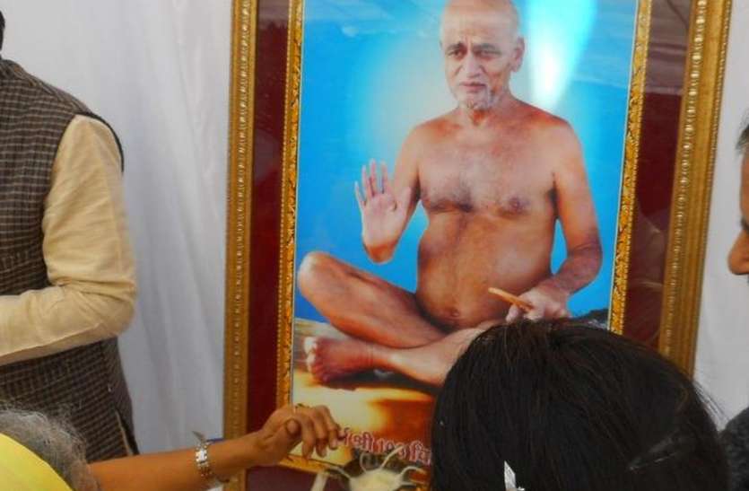 acharya vidya sagar बात संस्कारों की करें ... गर्भपात अपराध ही नहीं महापाप है