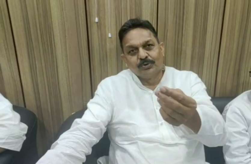 afzal ansari मुख्तार अंसारी का होटल गिराए जाने के बाद छलका सांसद अफज़ाल अंसारी का दर्द, कहा गज़ीपुर की हार का बदला ले रही योगी सरकार