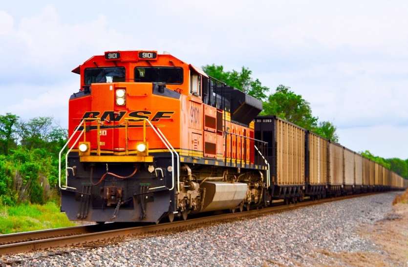 freight_train.jpg OMG : चंडीगढ़ से मेरठ के बीच चलती ट्रेन से 400 टन क्लिंकर चाेरी