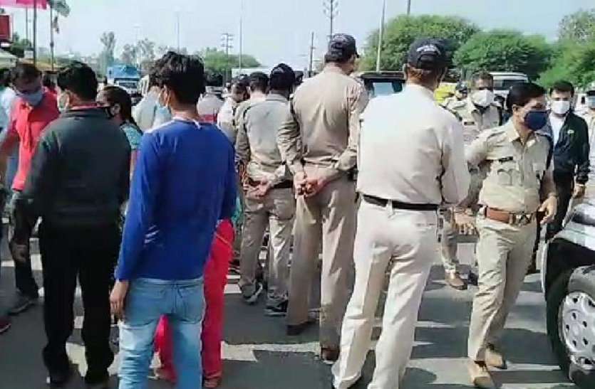 Tension at Sanwer Assembly Constituency in MP by election 2020 MP by-election 2020 : सांवेर चुनाव के दौरान कांग्रेस- भाजपा आईं आमने-सामने