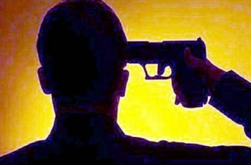जवान ने खुद को मारी गोली सुकमा : कोबरा बटालियन के जवान ने खुद को मारी गोली, मौके पर मौत