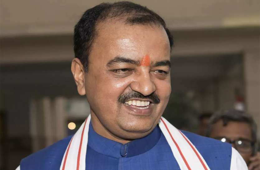 शहीदों के नाम पर बनेंगी प्रदेश की 20 सड़कें, उप मुख्यमंत्री केशव प्रसाद मौर्य ने कहा सड़कों पर बोर्ड लगाकर बताई जाएंगी उनकी शौर्य गाथा शहीदों के नाम पर बनेंगी प्रदेश की 20 सड़कें, उप मुख्यमंत्री केशव प्रसाद मौर्य ने कहा सड़कों पर बोर्ड लगाकर बताई जाएंगी उनकी शौर्य गाथा