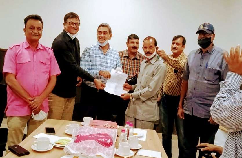 राजस्थान टेनिस संघ : 17 साल पुराना शिवपुरी-राजीव विवाद समाप्त राजस्थान टेनिस संघ : 17 साल पुराना शिवपुरी-राजीव विवाद समाप्त