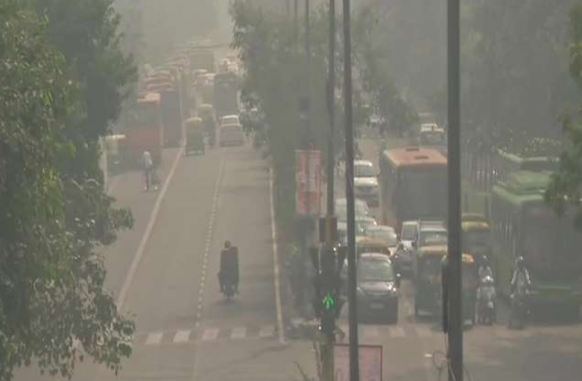 delhi pollution Delhi NCR में जारी है प्रदूषण की मार, AQI 450 के पार