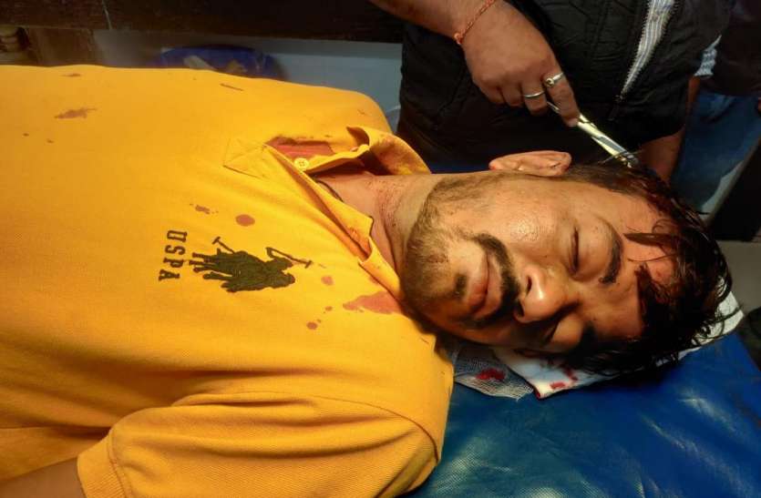 खदानकर्मी सोनी कांग्रेस नेता के बेटों पर खदानकर्मी की बेरहमी से पिटाई का आरोप