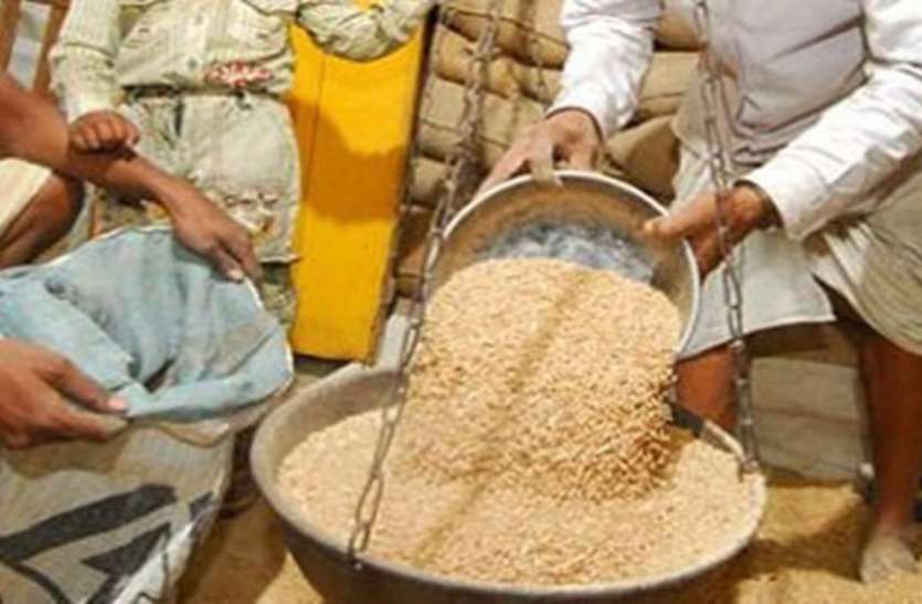 अब हर पांच सौ कार्ड पर एक राशन दुकान का फार्मूला, 22 नए दुकानों के लिए 99 आवेदन अब हर पांच सौ कार्ड पर एक राशन दुकान का फार्मूला, 22 नए दुकानों के लिए 99 आवेदन