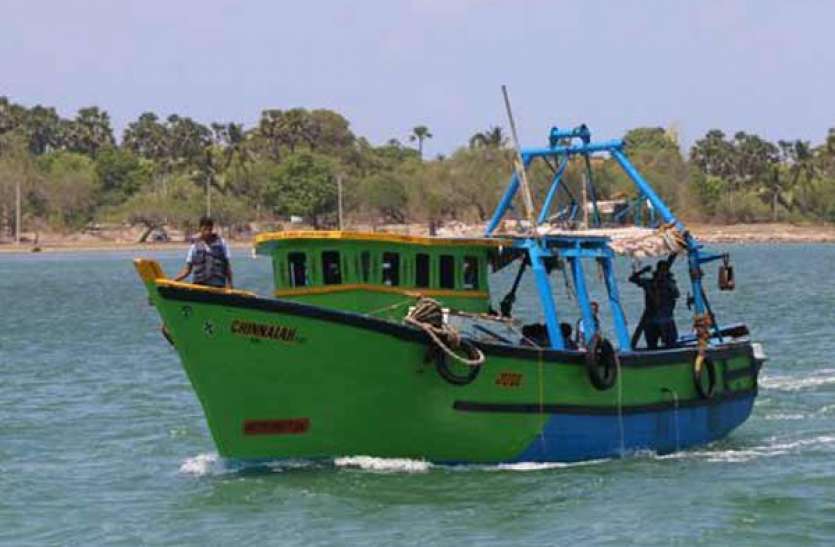 Four Tamil Nadu fishermen arrested by Sri Lankan Navy मछुआ महासंघ ने मछुआरों की बढ़ाई आर्थिक सहायता