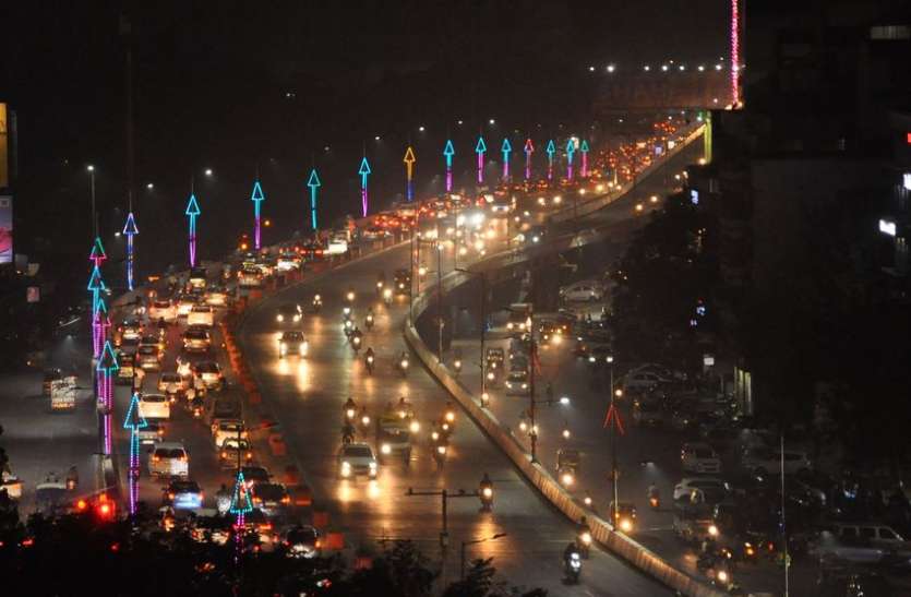 lighting on bridges दीपावली से पहले पुलों पर दीपों की लड़ी