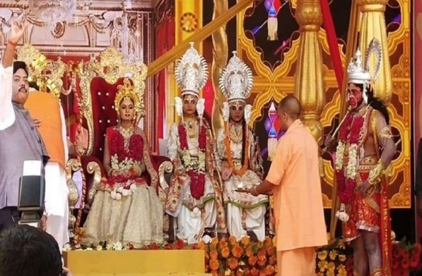 त्रेता युग की कल्पना से सजी राम नगरी भगवान के आगमन का इंतजार त्रेता युग की कल्पना से सजी राम नगरी भगवान के आगमन का इंतजार