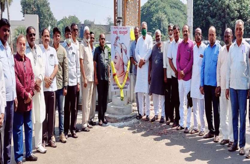 टिपु सुल्तान बहुमुखी संस्कृति के अराधक थे टिपु सुल्तान बहुमुखी संस्कृति के अराधक थे