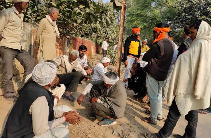 मशीन में फंसा कड़ा और चली गई कर्मचारी की जान मशीन में फंसा कड़ा और चली गई कर्मचारी की जान