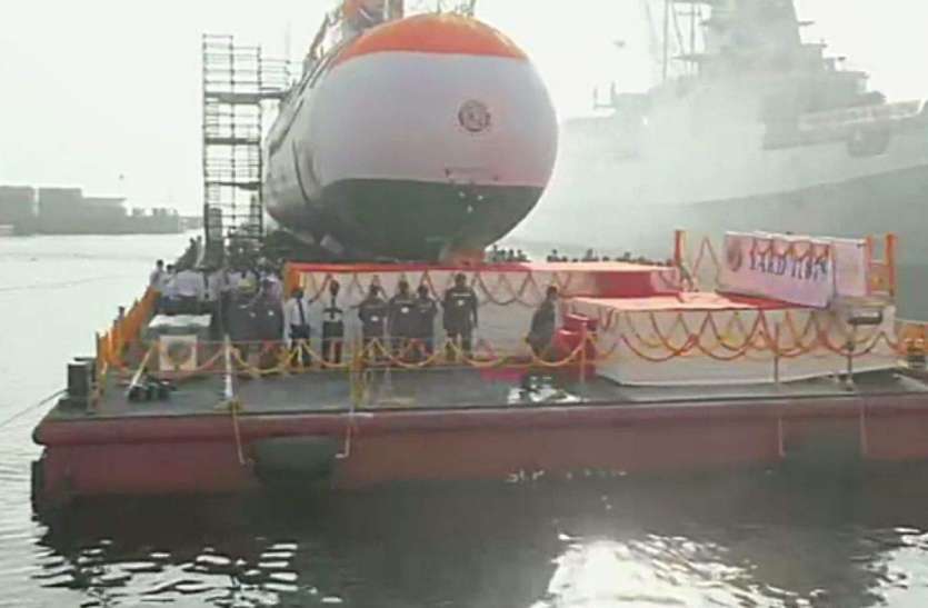 vajir.jpg Vagir Submarine : जानें कितनी खतरनाक है भारतीय नौसेना में शामिल हुई 'वजीर' पनडुब्बी ?