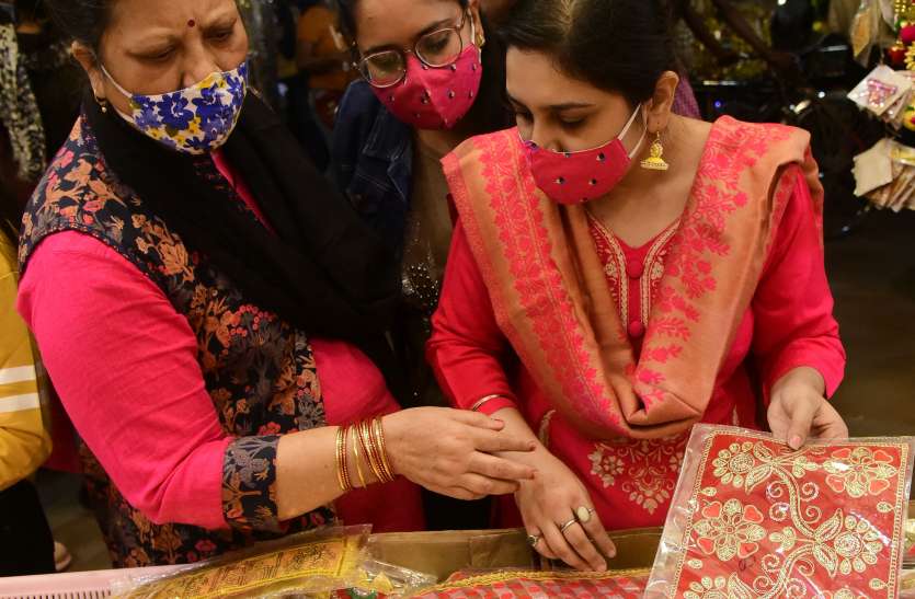 dhanteras धनतेरस पर बरसा धन, दस करोड़ से ज्यादा का कारोबार