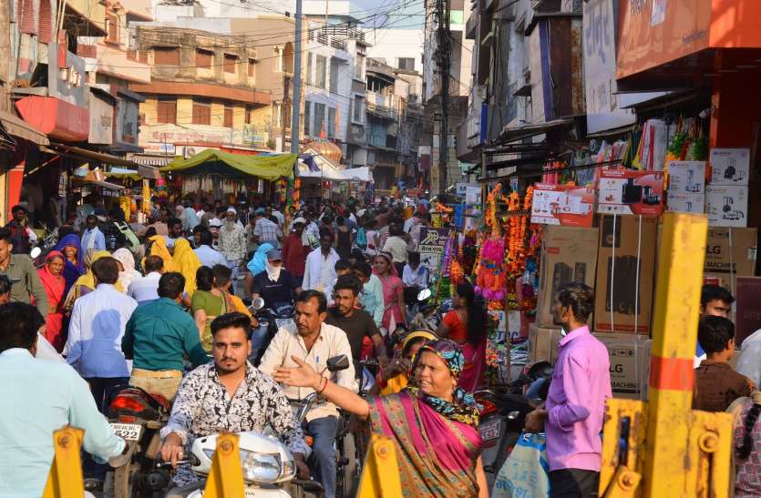 Dhanteras तेरस पर बाजार में बरसा धन, अब दिवाली से आस