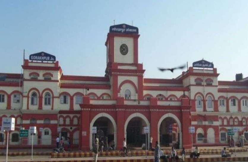 गोरखपुर रेलवे स्टेशन से गायब हुई पूर्व चुनाव आयोग की बिल्ली, पूरे शहर में लगाए पोस्टर, ढूंढने वाले को 11 हजार इनाम गोरखपुर रेलवे स्टेशन से गायब हुई पूर्व चुनाव आयुक्त की बिल्ली, पूरे शहर में लगाए पोस्टर, ढूंढने वाले को 11 हजार इनाम