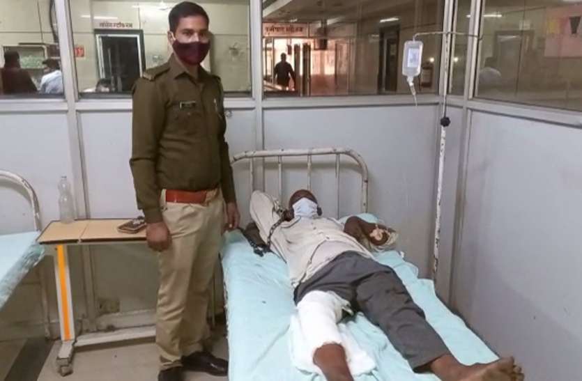 meerut.jpg गौकशी करने जा रहे बदमाश को पुलिस ने एनकाउंटर में गोली मारकर किया पस्त