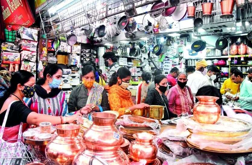 राजधानी में २०० करोड़ की खरीदारी राजधानी में २०० करोड़ की खरीदारी