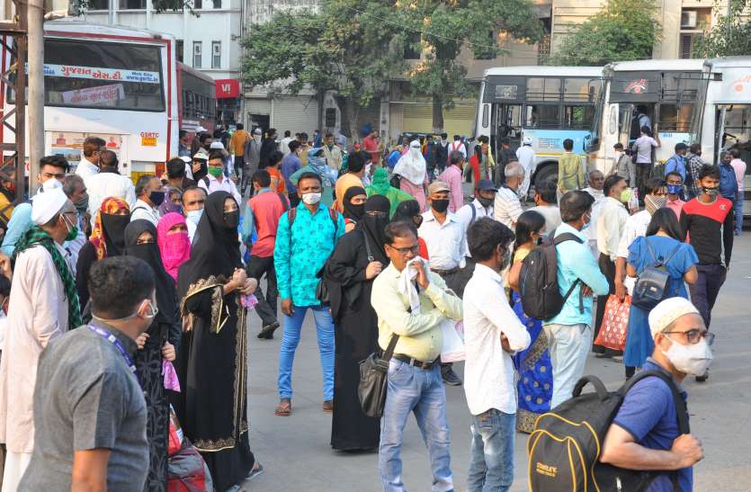 सौराष्ट्र और उत्तर गुजरात के प्रवासी एसटी बसों में दीपावली मनाने रवाना हुए सौराष्ट्र और उत्तर गुजरात के प्रवासी एसटी बसों में दीपावली मनाने रवाना हुए