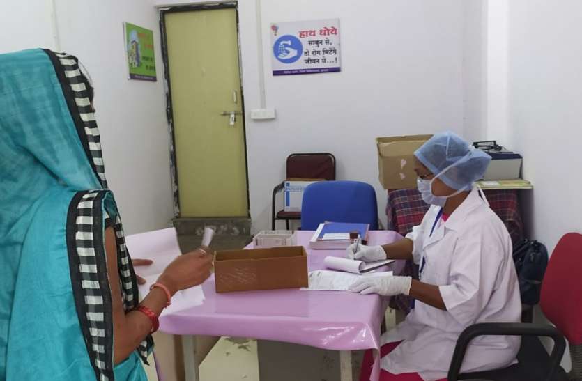 लैब में महिला, पुरुष के लिए एक ही शौचालय लैब में महिला, पुरुष के लिए एक ही शौचालय