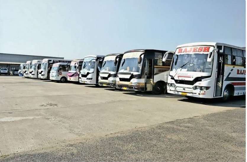 Buses did not run after Diwali, passengers upset due to shortage of trains दिवाली के बाद नहीं चलीं बसें, ट्रेनें कम होने से परेशान हुए यात्री