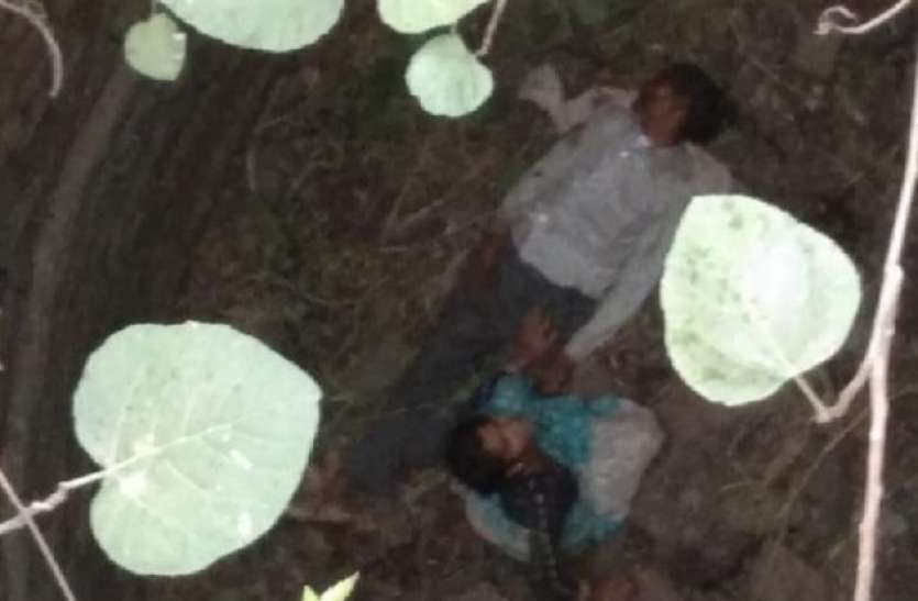 सूखे कुएं में गिरे पिता-पुत्री, रेस्क्यू कर दोनों को निकाला बाहर सूखे कुएं में गिरे पिता-पुत्री, रेस्क्यू कर दोनों को निकाला बाहर