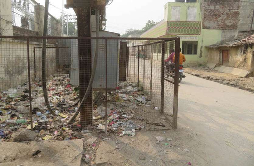 समय बीता, लोगों को नहीं मिली राहत समय बीता, लोगों को नहीं मिली राहत