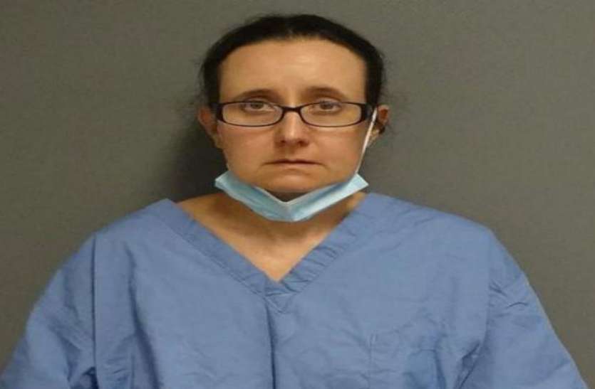 woman_arrest.jpg America: महिला ने दो बच्चों को मारी गोली, एक की मौत, दूसरे की हालत गंभीर