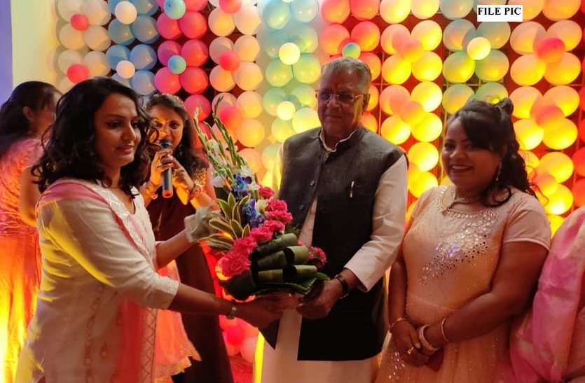 बेटी के जन्मदिन पर खुद का जन्मदिन मनाते थे 'माट साब', अब दोनों ही हुए दुनिया से रुखसत