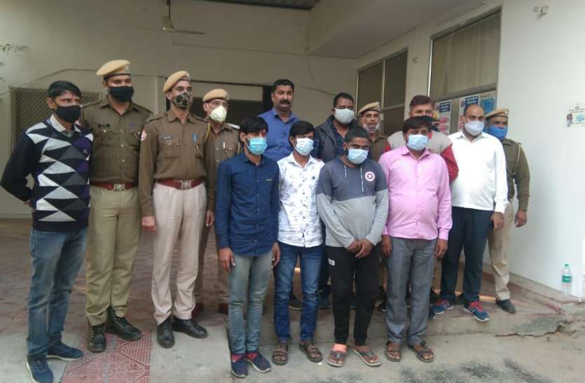 ट्रक चालक को लूटने वाला सरगना सहित चार गिरफ्तार ट्रक चालक को लूटने वाला सरगना सहित चार गिरफ्तार