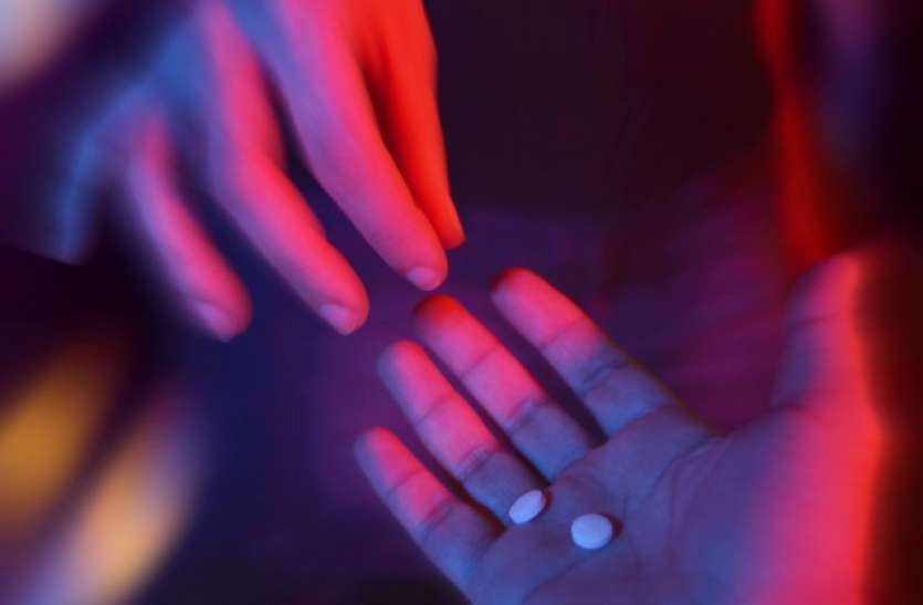 drugs.jpg देश के कई राज्यों में अलग-अलग नाम से फैला है एमडी ड्रग का काला कारोबार
