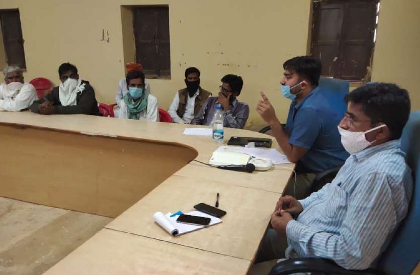 पोकरण व भणियाणा क्षेत्र के उचित मूल्य दुकानदारों की बैठक पोकरण व भणियाणा क्षेत्र के उचित मूल्य दुकानदारों की बैठक