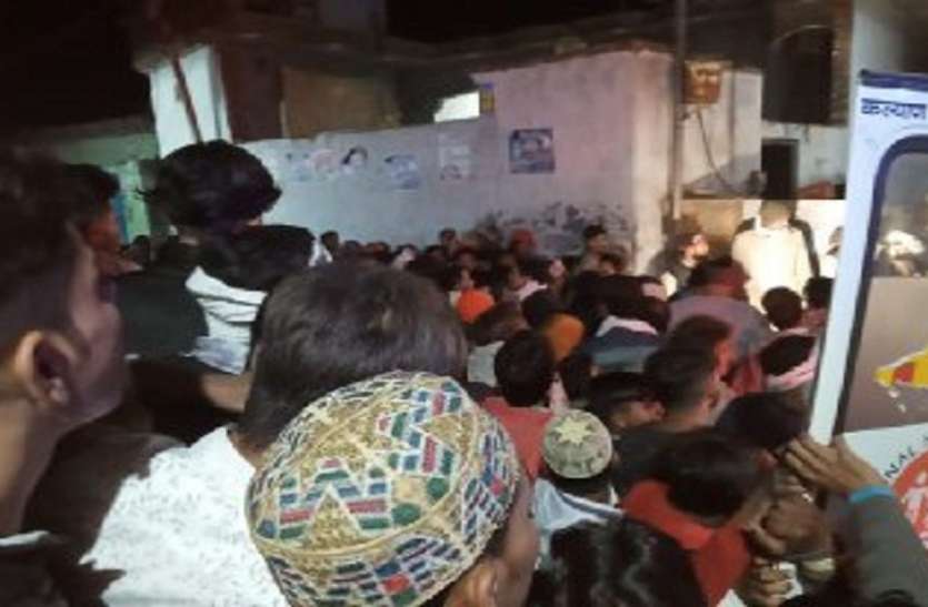 meerut-1.jpg मेरठ में विस्फोट से उड़ गई कई घरों की छत, दो की मौत, दर्जनभर घायल