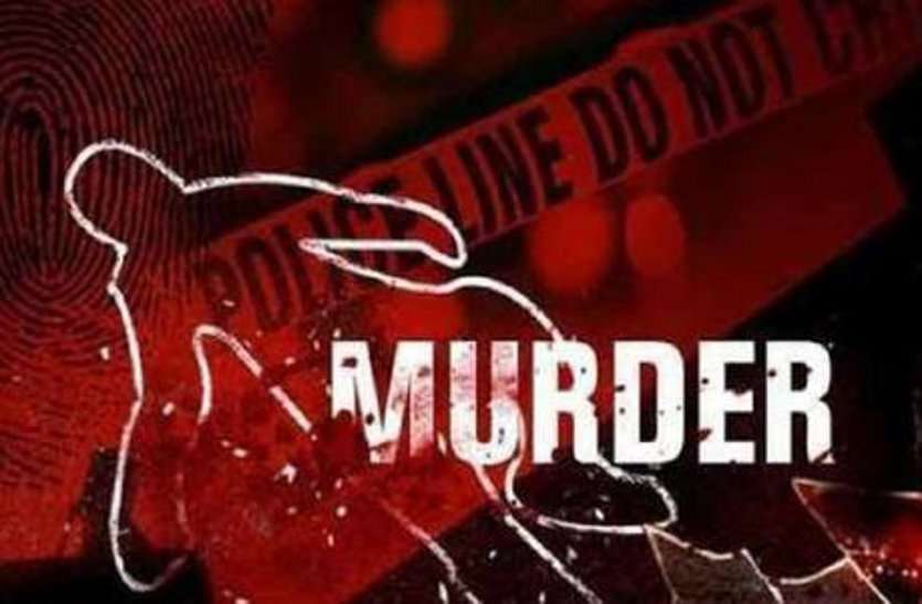 दिवाली के दिन मां से मिलकर घर लौट रहे युवक की 1500 रुपए के लिए हत्या, लूट का विरोध करने पर चाकू से गोदा दिवाली के दिन मां से मिलकर घर लौट रहे युवक की 1500 रुपए के लिए हत्या, लूट का विरोध करने पर चाकू से गोदा