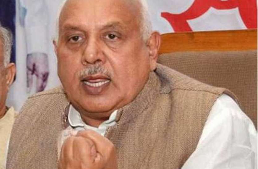 मंत्री सूर्य प्रताप शाही ने कहा, आत्महत्या करने को मजबर किसान आज जी रहे खुशहाल जिंदगी मंत्री सूर्य प्रताप शाही ने कहा, आत्महत्या करने को मजबर किसान आज जी रहे खुशहाल जिंदगी