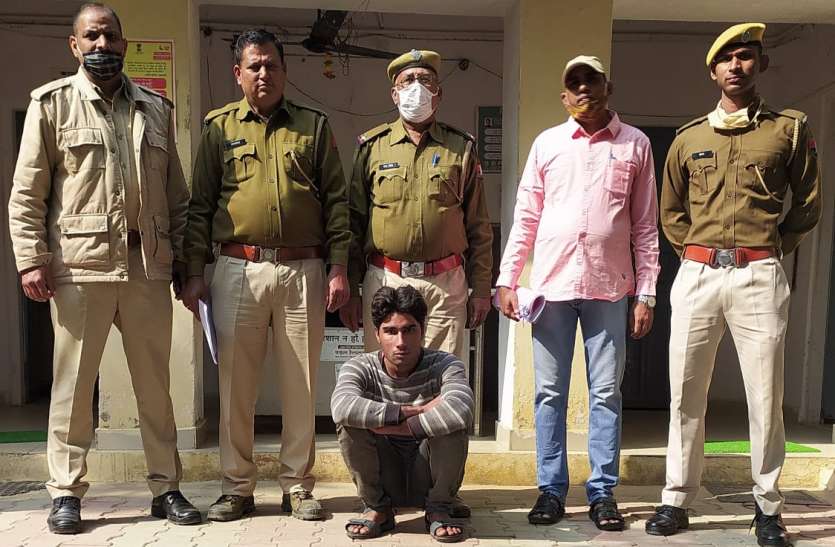 नेशनल हाइवे पर लूट करके भागे आरोपी को पुलिस ने दबोचा नेशनल हाइवे पर लूट करके भागे आरोपी को पुलिस ने दबोचा