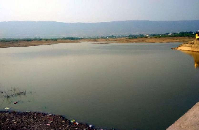 सूखने के कगार पर जिकजेक डेम सूखने के कगार पर जिकजेक डेम