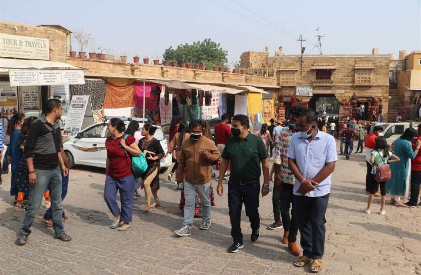 पर्यटकों को कोरोना बचाव के उपायों को अपनाने के लिए प्रेरित करने की जरूरत पर्यटकों को कोरोना बचाव के उपायों को अपनाने के लिए प्रेरित करने की जरूरत