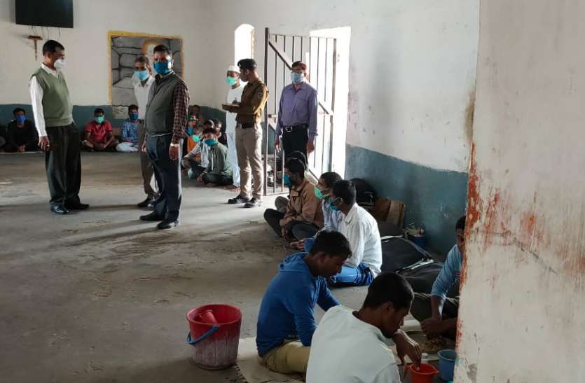 डीजे और एडीजे ने किया जेल का निरीक्षण एक महीने में दूसरी बार डीजे और एडीजे ने किया जेल का निरीक्षण