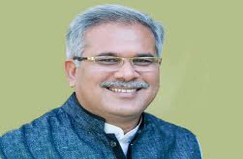 मुख्यमंत्री के इंतजार में बैठे टॉपर्स, समय नहीं मिलने से अटका दुर्ग विवि का स्वर्ण अलंकरण समारोह मुख्यमंत्री के इंतजार में बैठे टॉपर्स, समय नहीं मिलने से अटका दुर्ग विवि का स्वर्ण अलंकरण समारोह