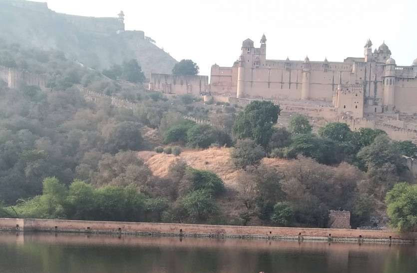 jaipur_weather.jpg राजस्थान में सर्द हवाओं से छूट रही कंपकपी, माउंट आबू का तापमान रहा एक डिग्री सेल्सियस