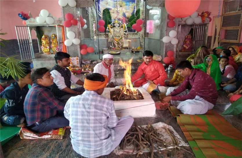 Jubilee celebrated with great pomp भगवान सहस्त्रबाहु का महाभिषेक कर की महाआरती, प्रसाद किया वितरित