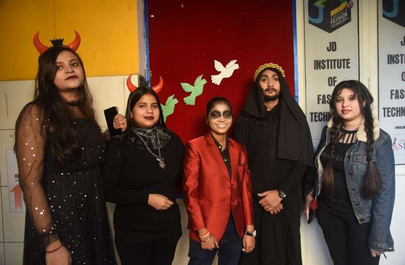 हेलोविन थीम पर जेडी का चिल्ड्रेंस डे सेलिब्रेशन हेलोविन थीम पर जेडी का चिल्ड्रेंस डे सेलिब्रेशन