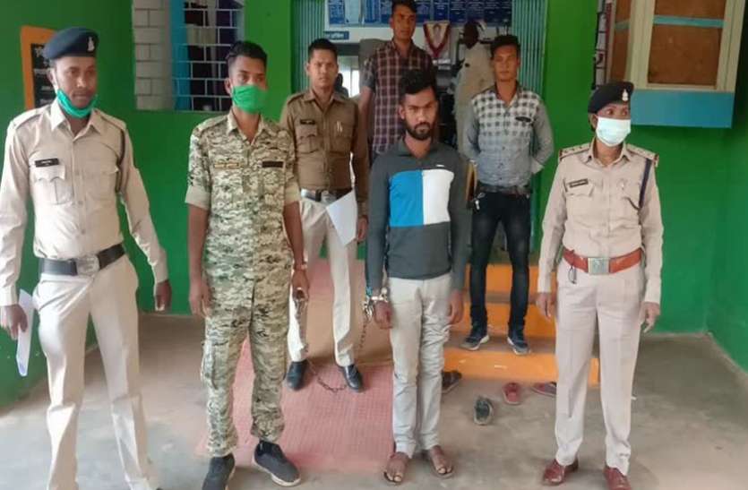 aropi.jpg नाबालिग लड़की से दुष्कर्म और अश्लील वीडियो वायरल करने का आरोपी गिरफ्तार