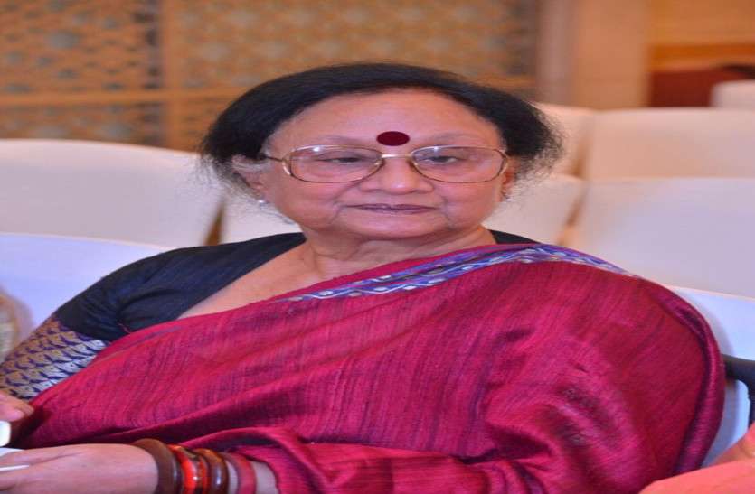 ट्रांसजेंडर को क्यों निकालते हैं घर से बाहर-चित्रा मुद्गल ट्रांसजेंडर को क्यों निकालते हैं घर से बाहर-चित्रा मुद्गल