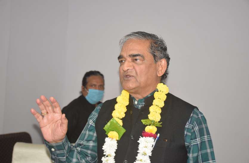 मप्र स्टेट बार काउंसिल के अध्यक्ष का चुना जाना सबको चौंका गया मप्र स्टेट बार काउंसिल के अध्यक्ष का चुना जाना सबको चौंका गया