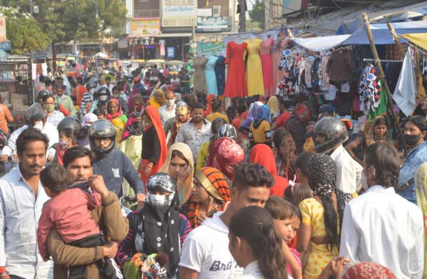 दोगुनी रफ्तार से बढ़ रहा कोरोना दोगुनी रफ्तार से बढ़ रहा कोरोना