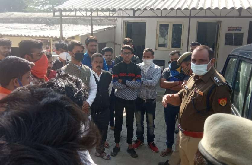 n2203.jpeg यूपी के मेरठ में मिले गौवंश के कटे धड़, हिन्दू संगठनों में उबाल