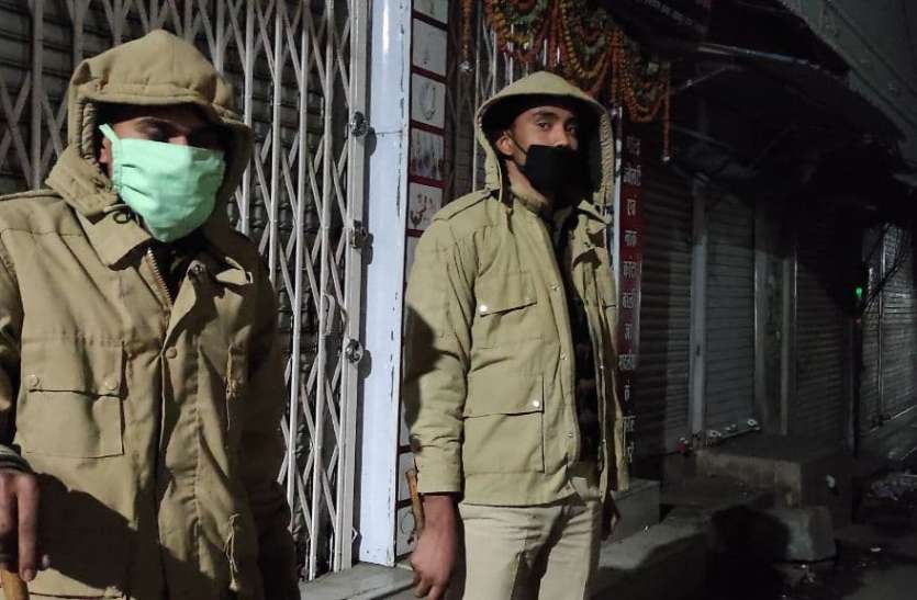 चुनाव में लगेंगे साढे तीन हजार पुलिसकर्मी चुनाव में लगेंगे साढे तीन हजार पुलिसकर्मी