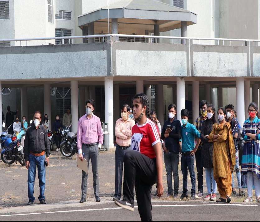 इनके दौरान गणतंत्र दिवस परेड में सहभागिता कर चुके शिवारार्थी आयुषी त्रिवेदी, चंद्रवीर सिंह राजपूत, कुलदीप सिंह लोवंशी, अक्षय तिवारी, शिवानी जायसवाल, भूपेश पटेल, संजय उइके, अक्षिता शर्मा, नेहा सिंह और